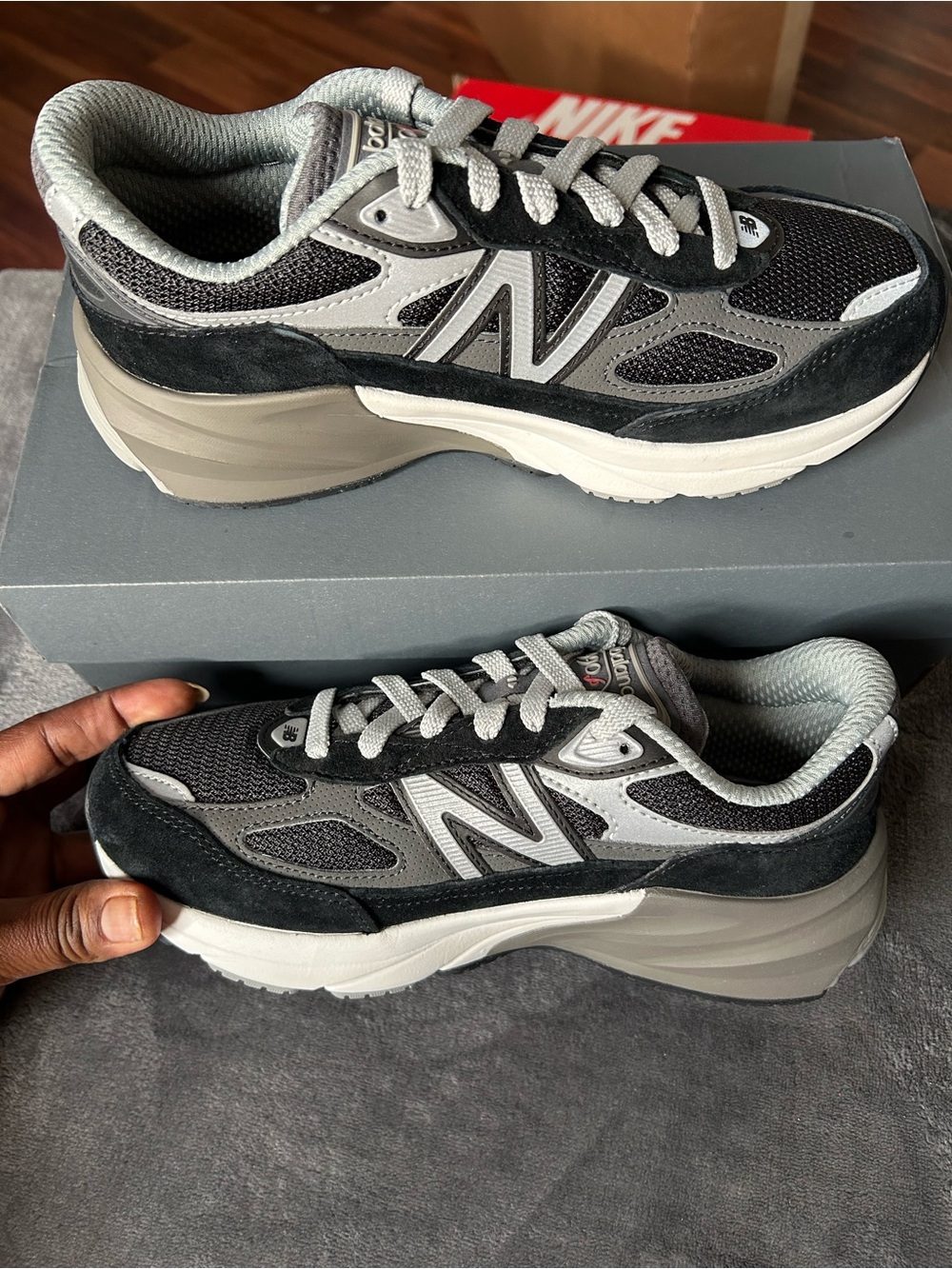 New Balance 990